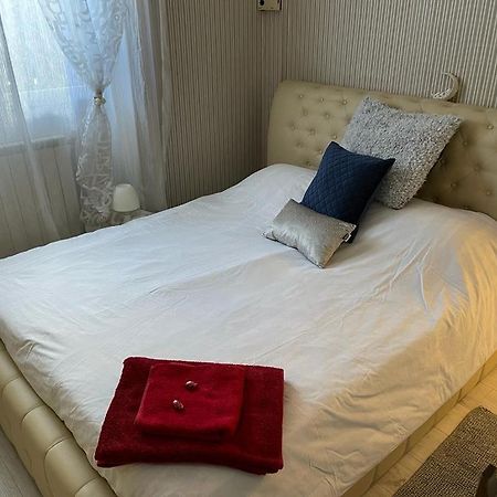 הוילה קסטלטו סופרה טיצ'ינו Casa Victoria מראה חיצוני תמונה