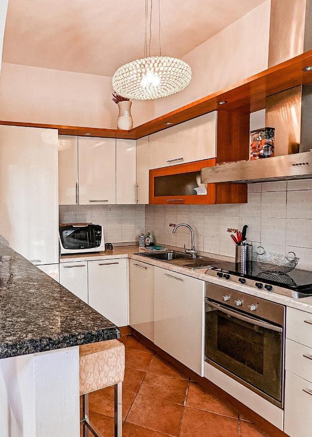 הוילה קסטלטו סופרה טיצ'ינו Casa Victoria מראה חיצוני תמונה